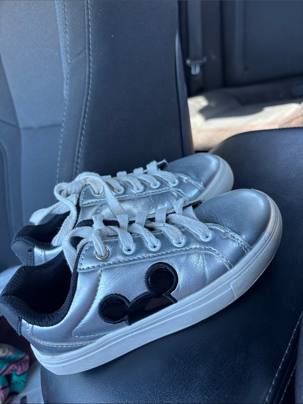 Disney Mickey Mouse sneakers! Toddler 11